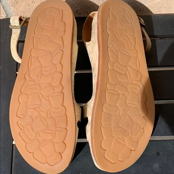 Kork-Ease Women's Gold Sandals 9 - Picture 4 of 7